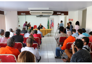Em Salvador, ex-ministro José Dirceu lança livro e aposta no PT para o segundo turno, com Haddad 