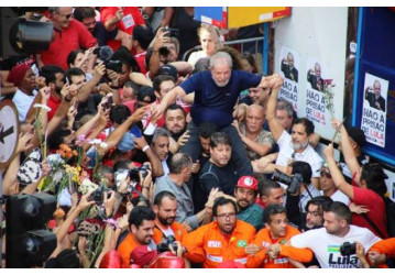 Vox Populi: Lula fica mais forte após prisão ilegal