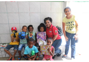 Campanha de Natal - Categoria atende chamado do Sindipetro e faz doação de brinquedos para crianças carentes