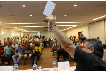 Em seminário, aposentados e pensionistas da Bahia aprovam Carta com propostas para manutenção dos direitos, garantia da Petros e AMS