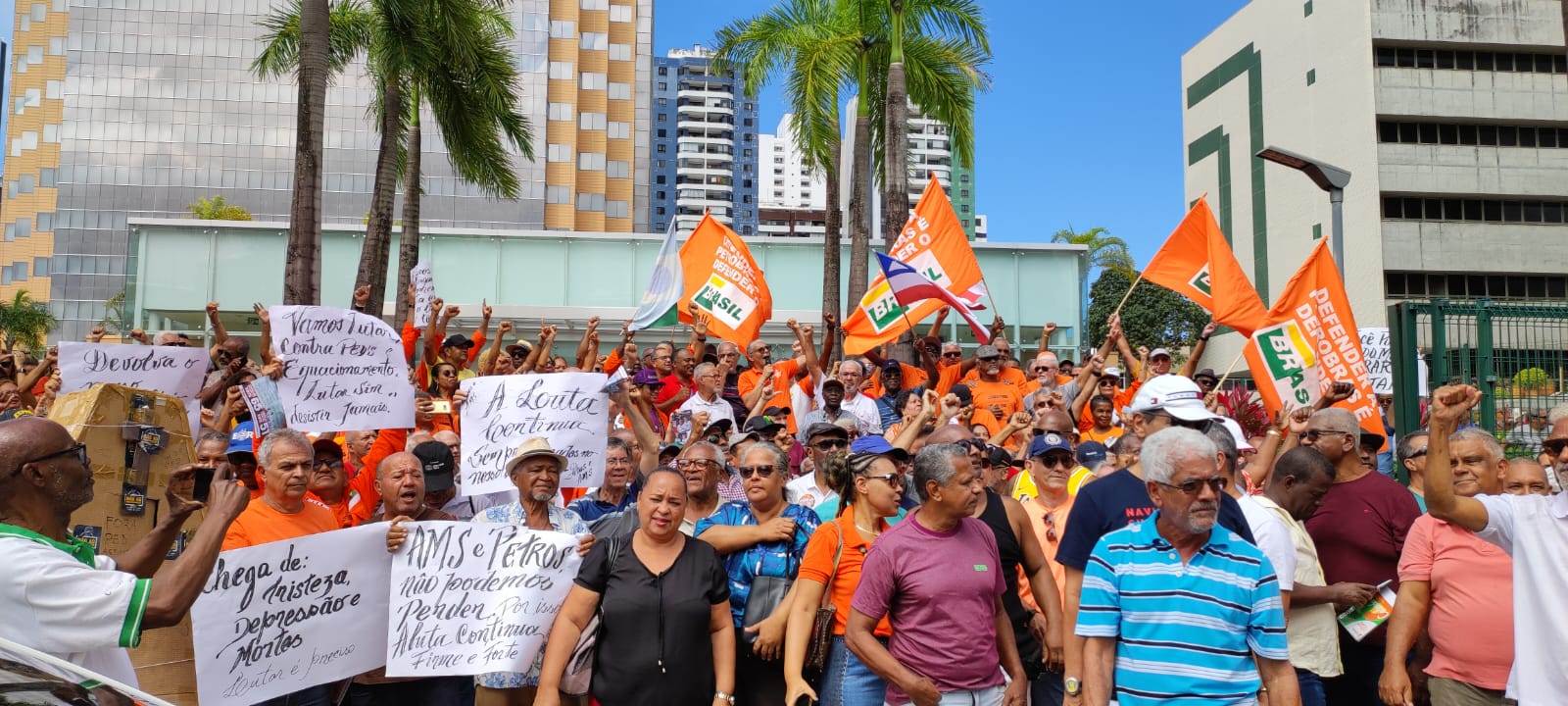 Conheça a história do baiano que era pedreiro e agora fatura até R$ 400 mil  por partida de sinuca 