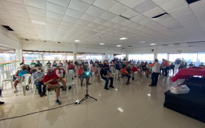 Em reunião no Clube 2004, aposentados e pensionistas petroleiros se organizaram para intensificar luta pelo fim dos aumentos abusivos da AMS