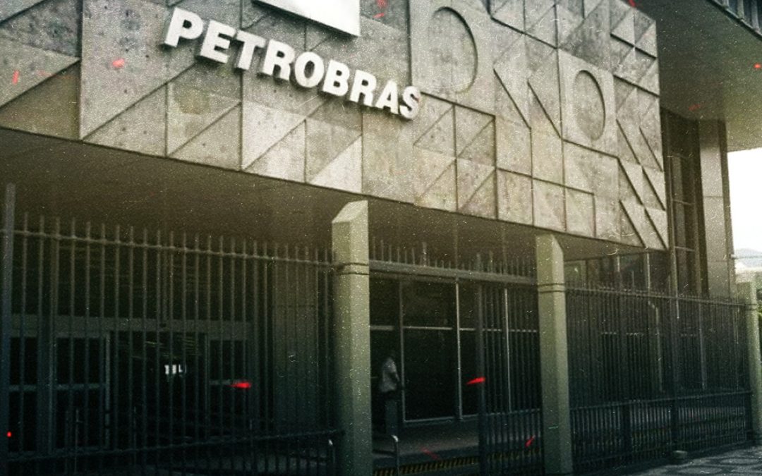 Petrobrás e Petros, por determinação judicial, voltam a respeitar margem dos 13% do ACT. Luta pela devolução dos valores cobrados a mais continua