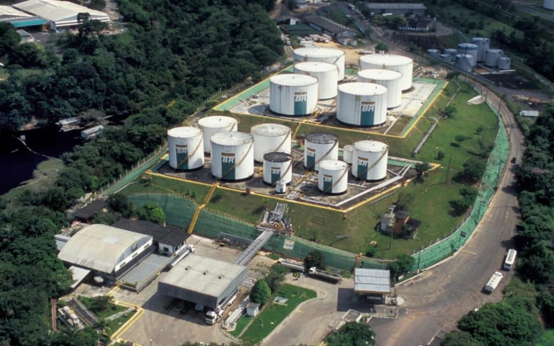 Petroleiros decidem entrar com recurso no CADE contra venda da Reman