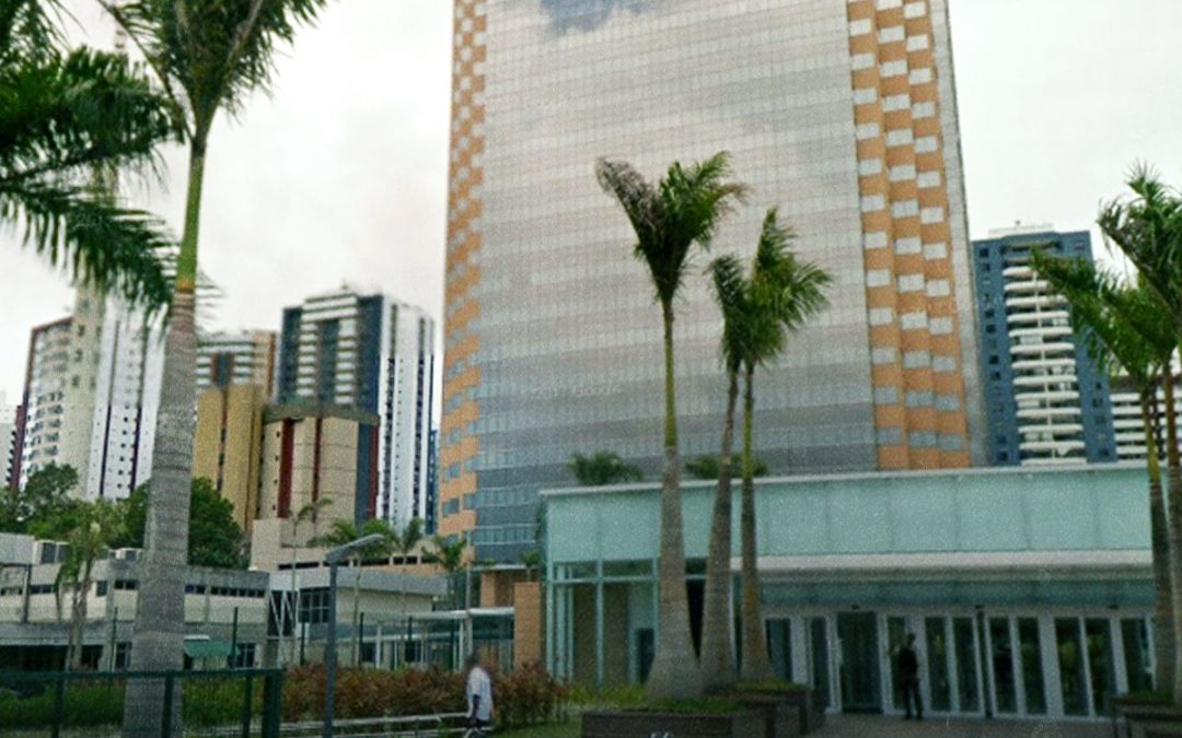 Petroleiros da Bahia comemoram retorno das atividades no edifício Torre Pituba