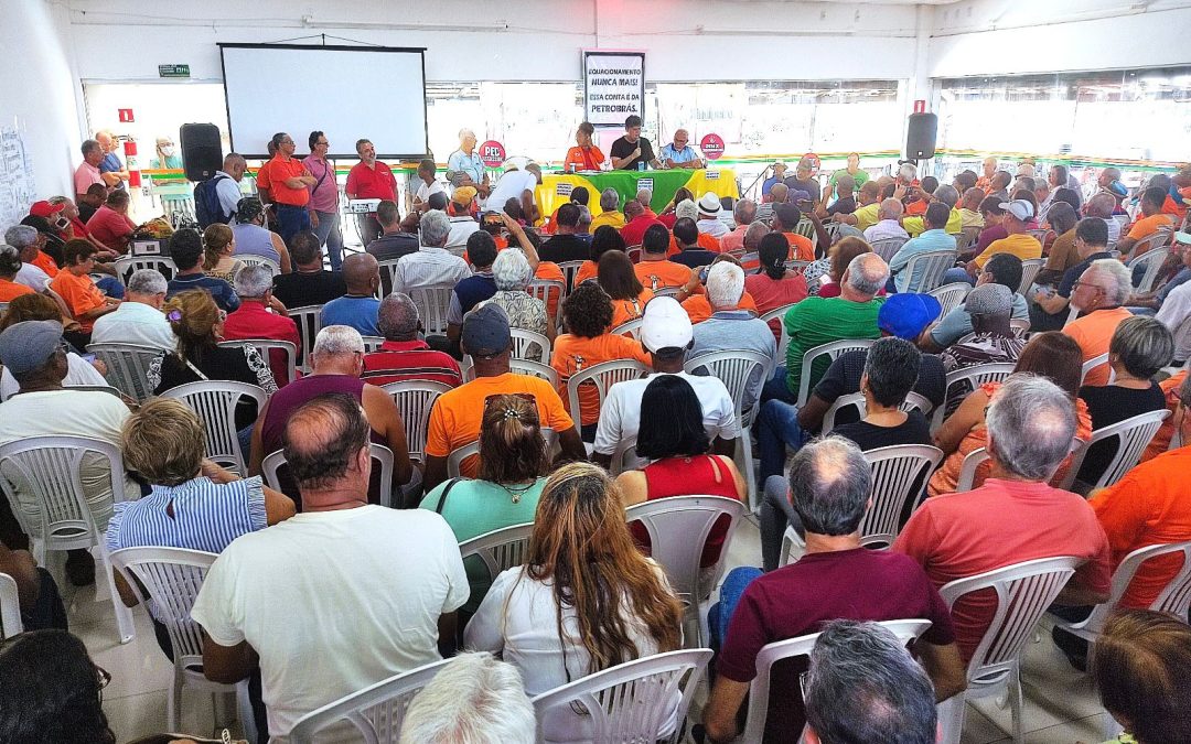 A convite do Sindipetro-Ba, Presidente da Petros se reúne com petroleiros na Bahia e anuncia novidades