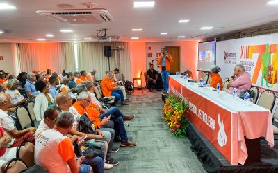 Conclusão do seminário do GT da Petros é apresentada no XIII Congresso dos (as) Petroleiros (as) da Bahia e gera intenso debate