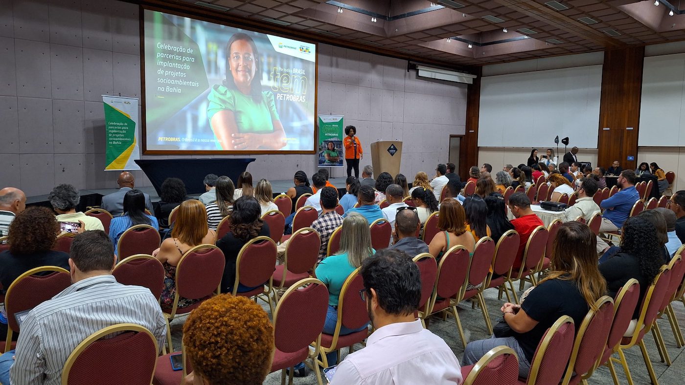 Sindipetro-BA celebra retomada de projetos socioambientais da Petrobras na Bahia