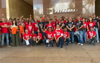 Teletrabalho: em novo ato na Bahia, trabalhadores(as) da Petrobrás paralisam atividades contra autoritarismo da empresa